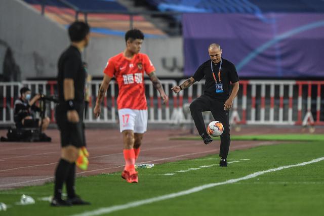 乔尔杰维奇解释周琦等人落选：伤病和其他原因