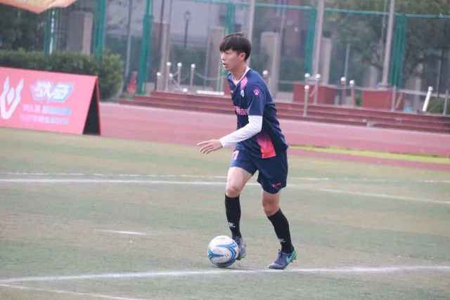 徐杰22+11广东胜山东 莫兰德19+10于德豪14分