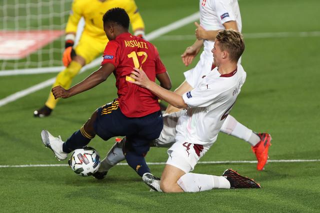 曼城1.1亿欧买努内斯+菲利普斯 一人送点一人离队