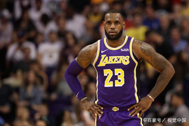 KD复出30+8太阳止3连败 文班绝杀马刺胜开拓者